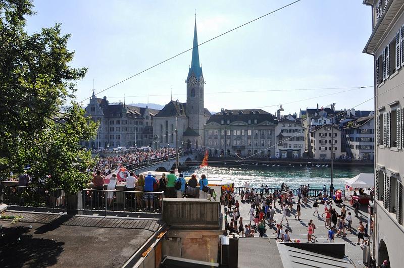 20120811_Streetparade_Zuerich_00030.jpg