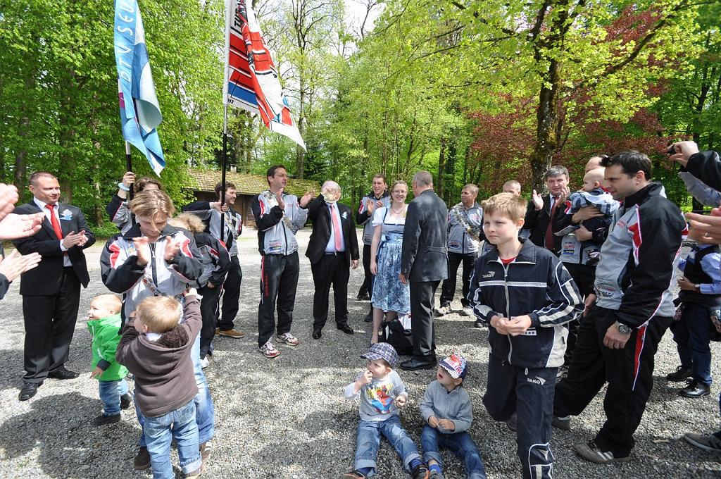 20130504_Hochzeit_Manu_Chrigel_00109.jpg